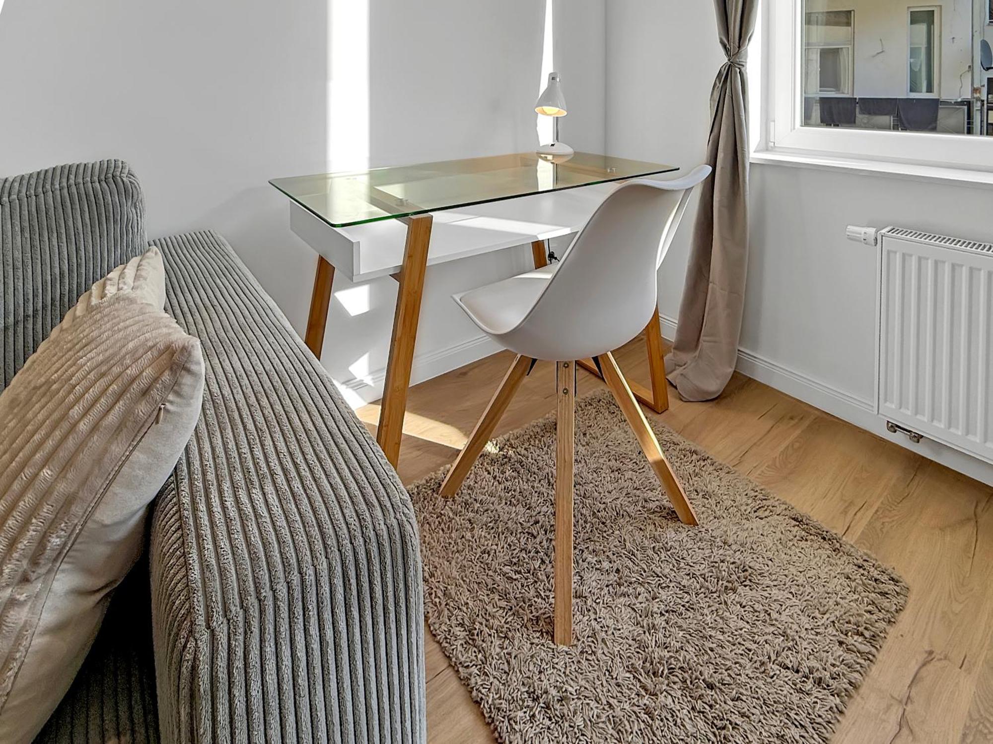 Design 2 Bedrooms Living And Balcony *