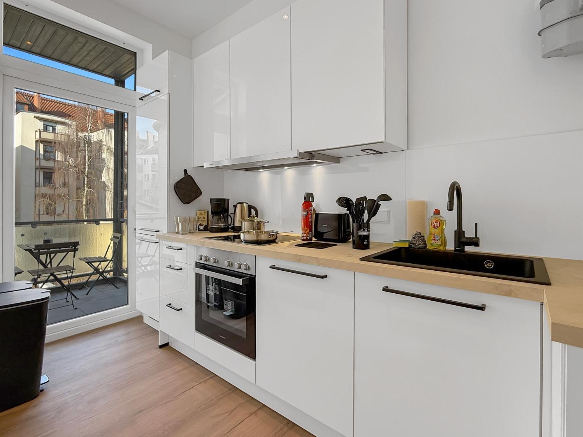 Design 2 Bedrooms Living And Balcony Apartment *